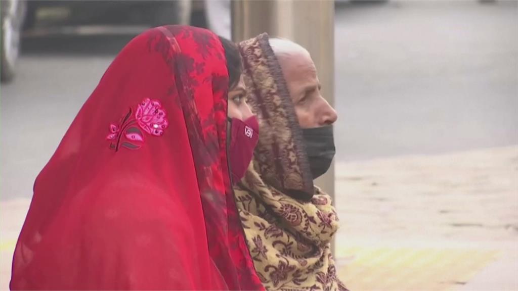 印度新德里空污達「危險等級」　呼吸道疾病患者暴增
