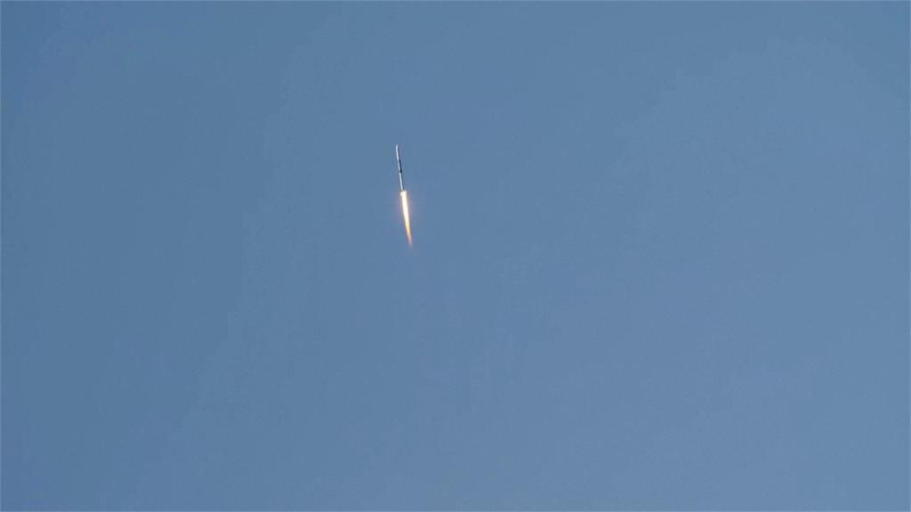 石蠟、液態氧當燃料 德國混合式火箭試射成功