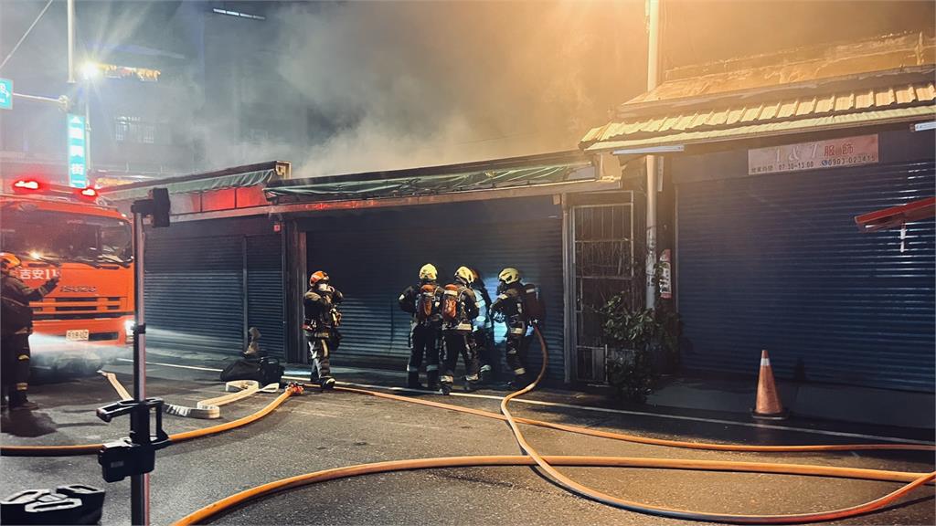 快新聞／疑煙蒂疑禍！花蓮市場凌晨火警　租客藏廁所躲過一劫