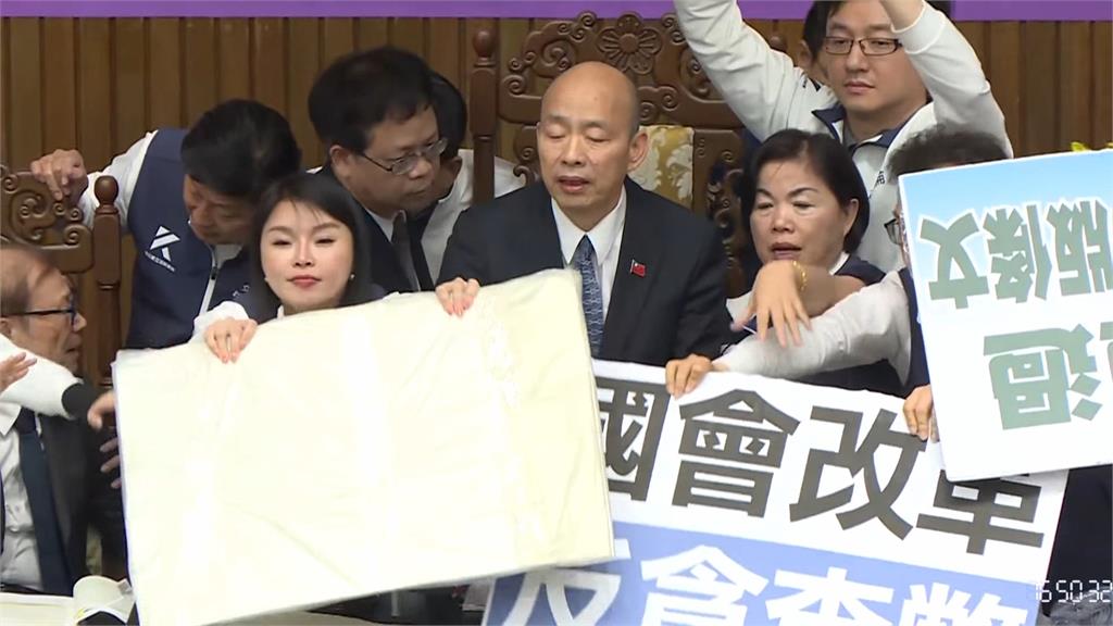 國會擴權案三讀通過 民進黨團將提釋憲反制