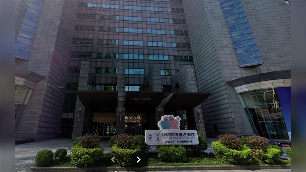 全網炸鍋！新北女學生慘遭「鋁棒敲頭」逼跪　動手學姊等10人全數送辦