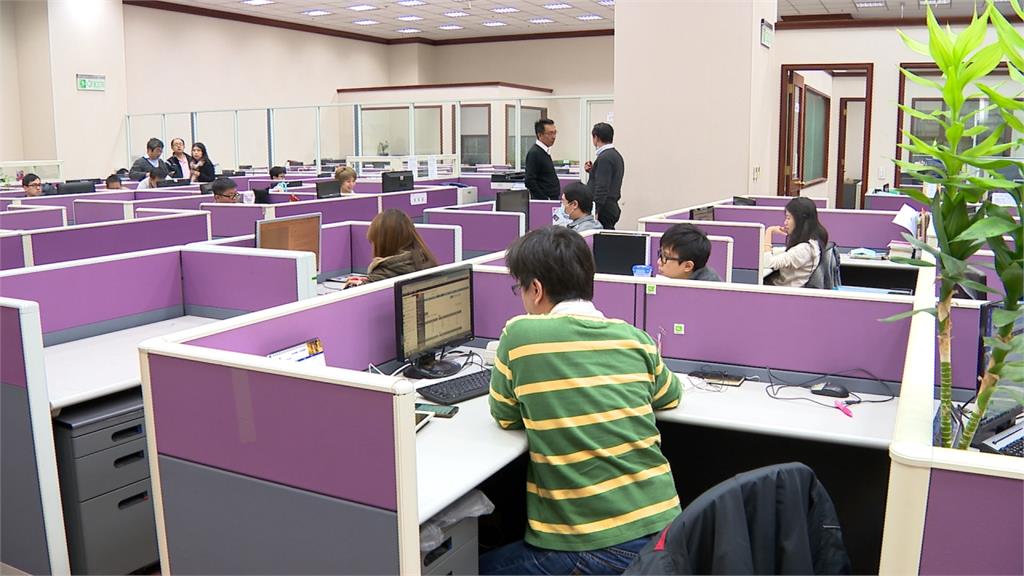台灣年均工時破2030小時!直衝全球第5…專家:「出勤主義」毒害職場文化