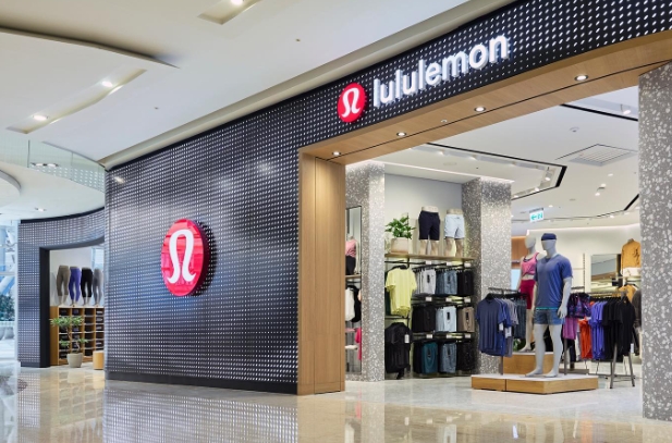 美式賣場「6服飾」遭抓包抄襲!運動帽T「3000元→200元」苦主提告了