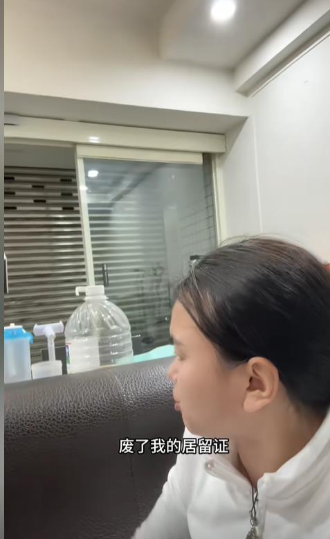 中配小微被驅離!自家網嗨喊1句「希望妳回家」:想看五星旗回來