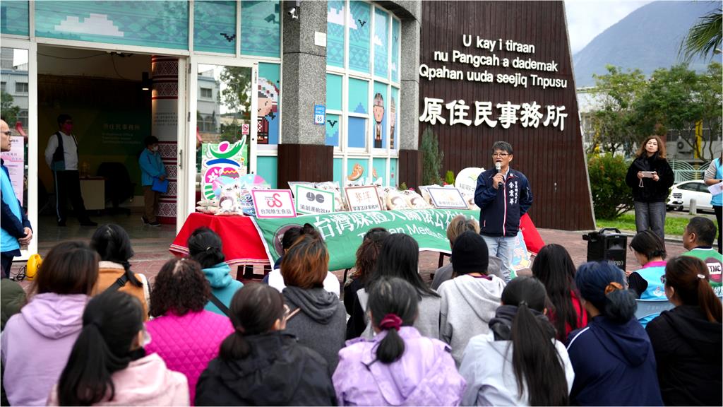 連2年送暖!媒體關懷協會「贈1千公斤白米」助弱勢 理事長暖喊:拋磚引玉