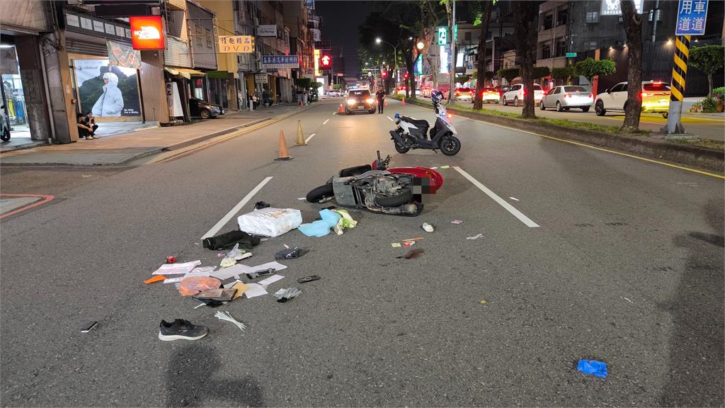 疑癲癇發作撞車！男騎士壓車底昏厥　3歲女兒哭喊爸爸