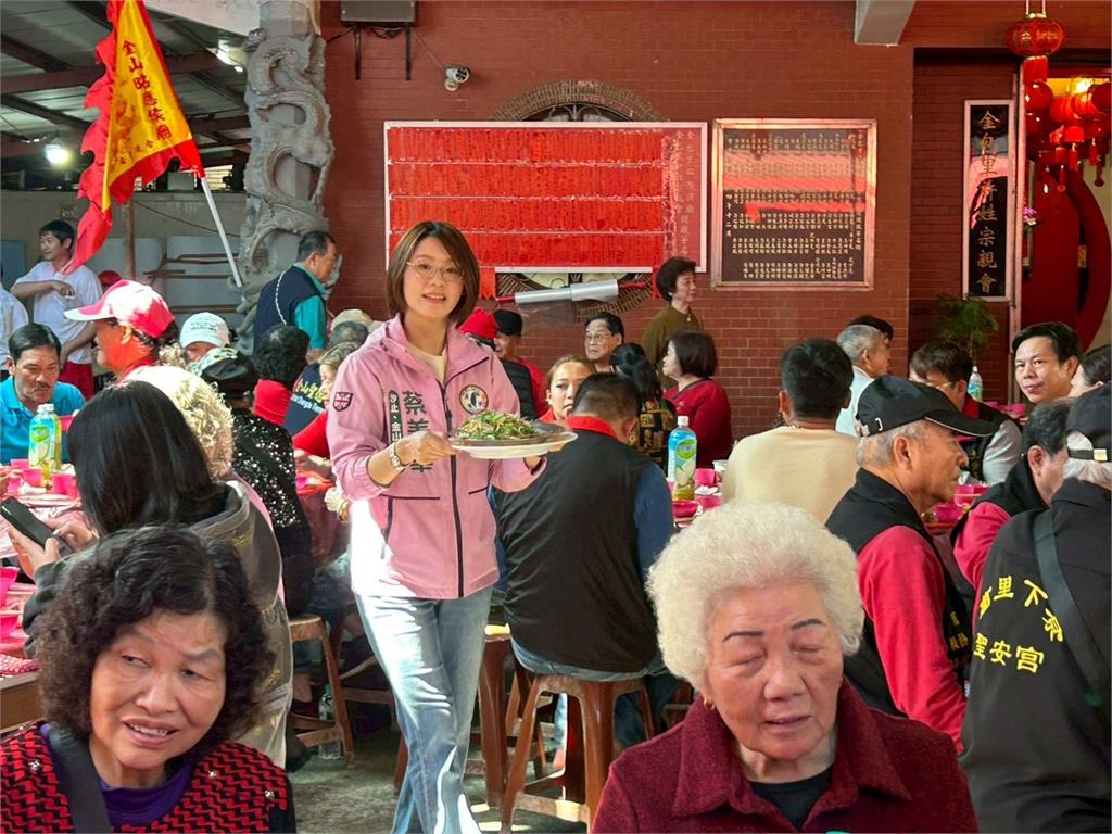 綠新北議員初選323民調!蔡美華啟動站路口 周雅玲全力相挺