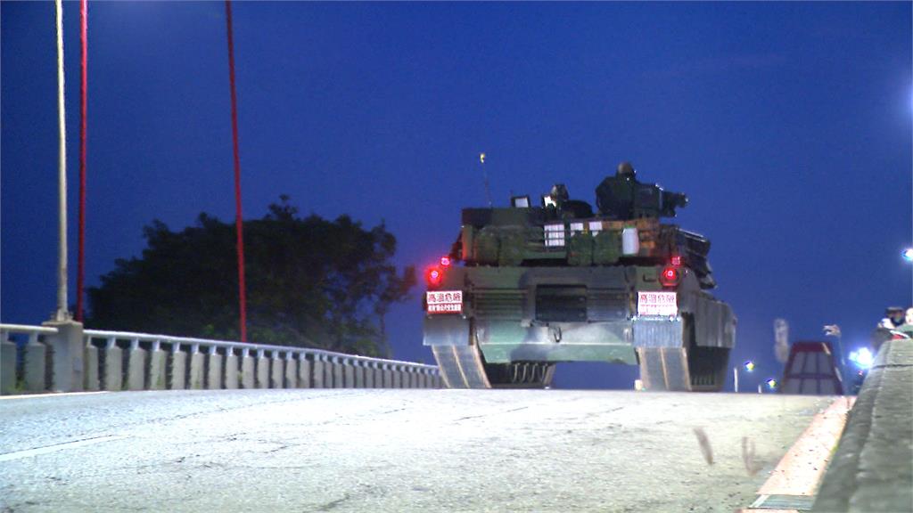 584旅戰備偵巡秀戰力 M1A2T驗證機動防護
