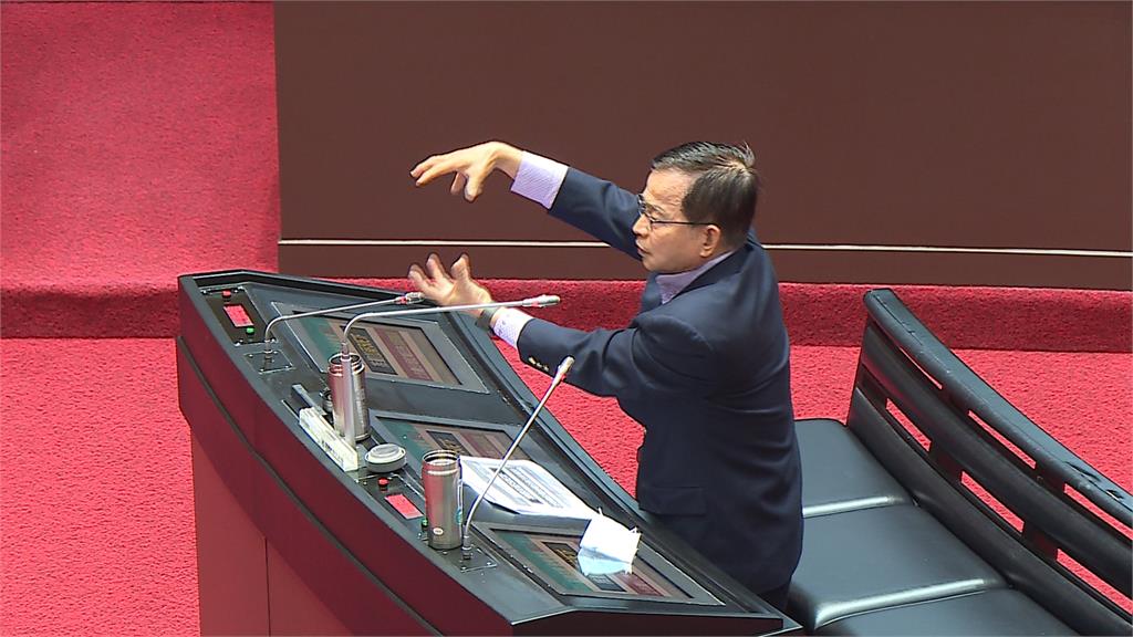 核二2號機除役 賴士葆要求王美花承諾「不缺電」 賴士葆批王美花只懂法律 陳建仁:這樣講不公平