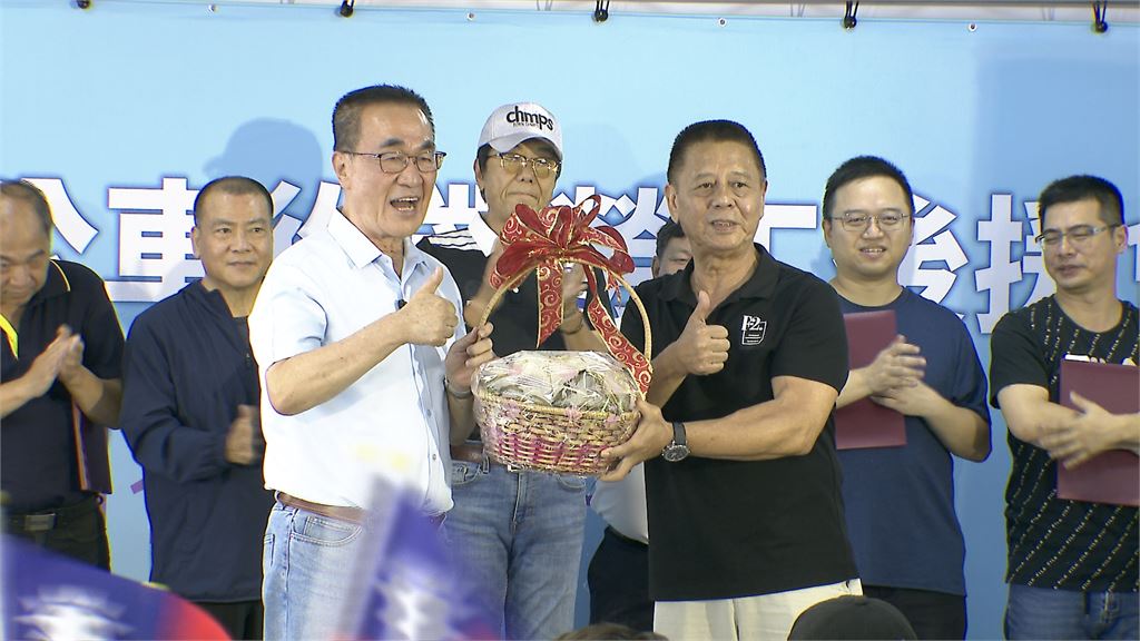 蘇巧慧登趙少康專訪拚破圈　坦言「爸爸是資產也是壓力」