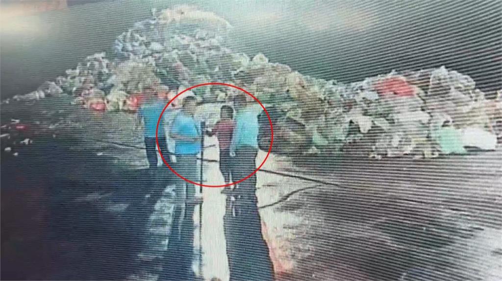 彰化婦人不慎「20萬當垃圾丟」　清潔隊化身尋鈔大隊
