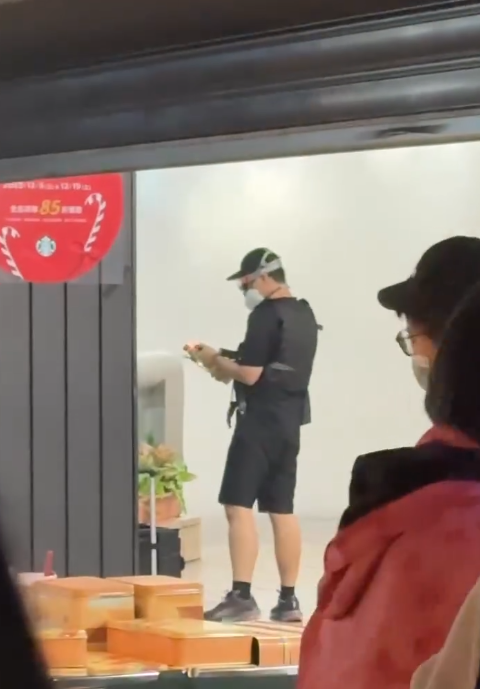 快新聞／逃兵仔丟煙霧彈、砍人後畏罪墜樓　北車恐怖攻擊釀2死8傷