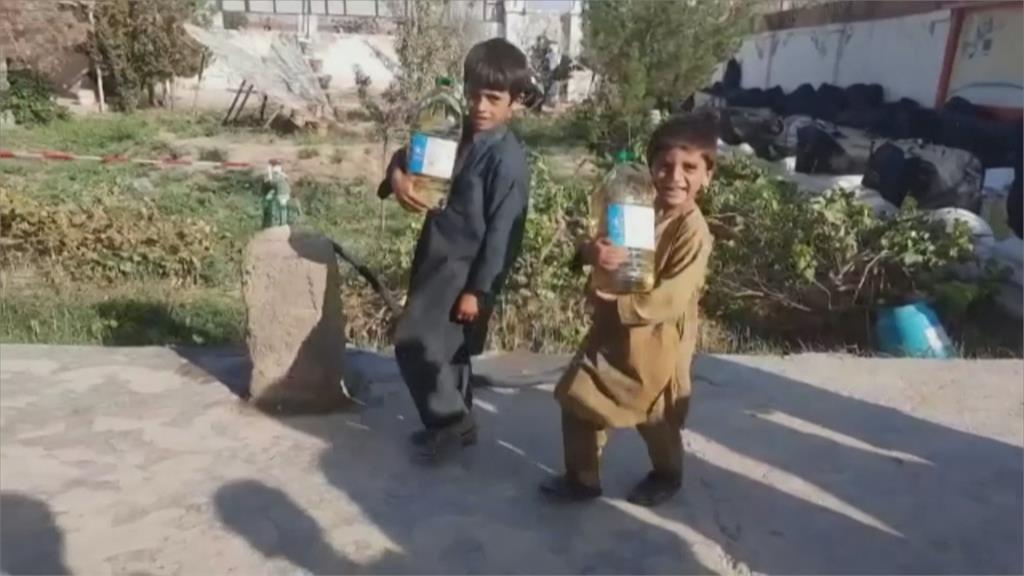塔利班奪首都將滿月！存糧月底吃完　1400萬人瀕臨餓死