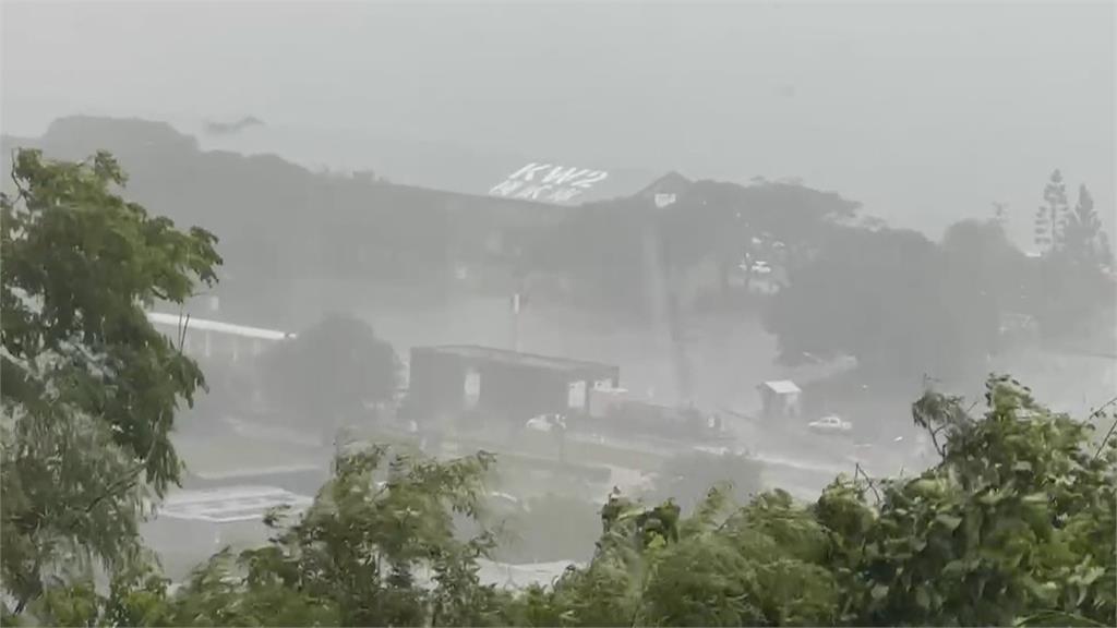 高雄風雨增強！民眾憂淹水噩夢　陳其邁：越往北登陸影響越強烈