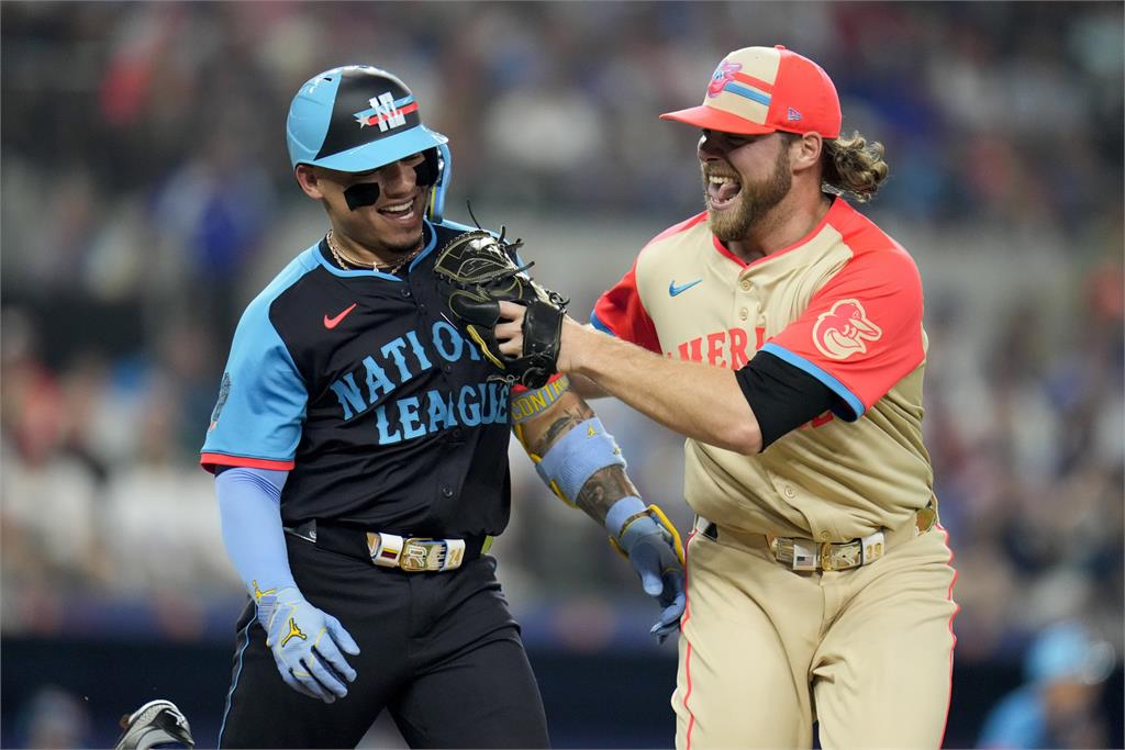 MLB／演唱國歌變車禍現場！美國女歌手親曝「超扯原因」　明星賽球衣太醜也挨轟