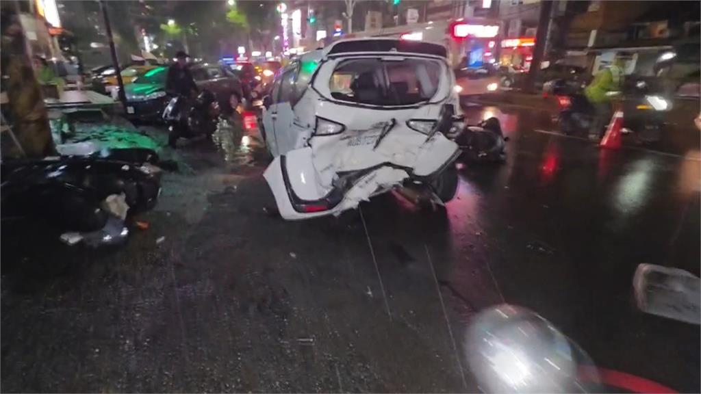 又是毒駕!男連環撞6汽機車3人傷 毒品快篩陽性遭送辦