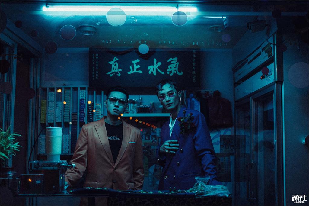 表演失控對觀眾飆髒話!李英宏道歉曝「醉酒男鬧整場」1舉動讓他斷線
