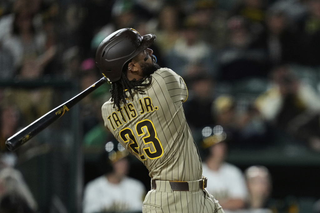 MLB(影)/教士隊屋漏偏逢連夜雨!兩大球星進傷兵還遭運動家痛電