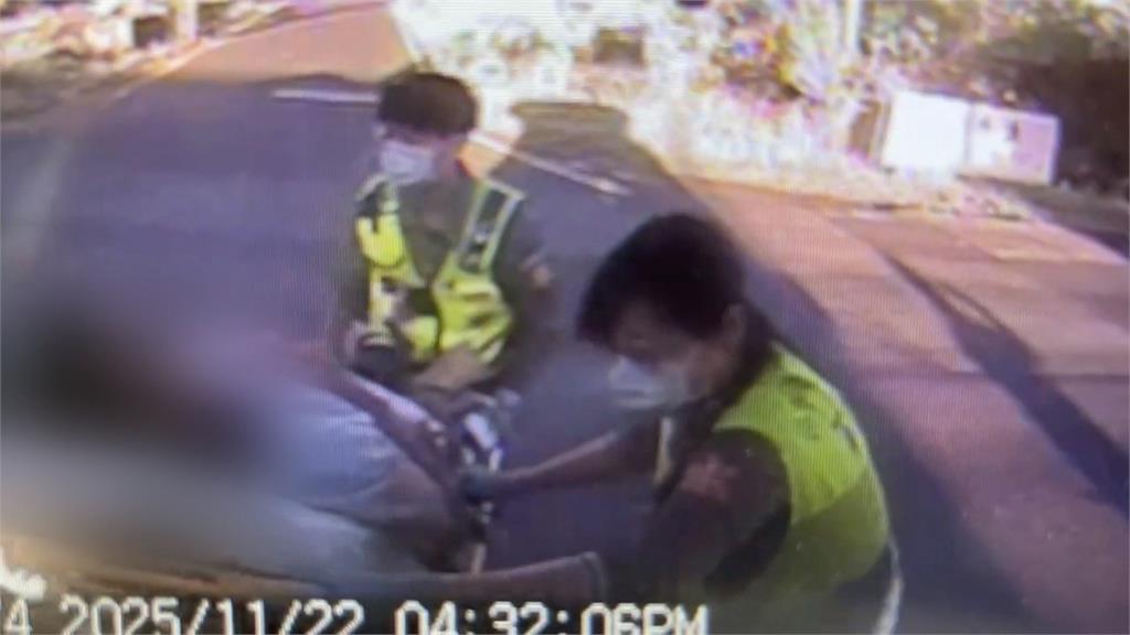 未禮讓行人! 小貨車轉彎撞行人害輪椅翁慘噴飛