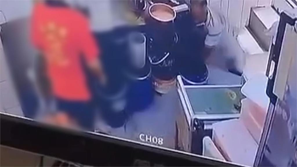 蘆竹小吃店氣爆釀2傷 瓦斯鋼瓶手把斷裂摔落 昨天才檢驗!老闆也納悶