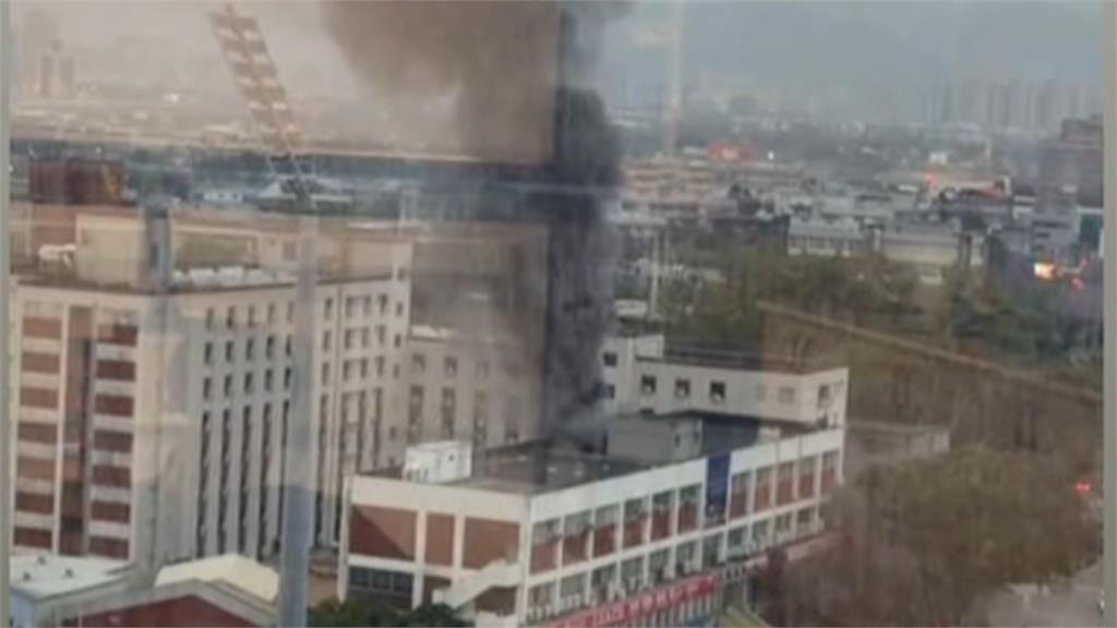 輔仁大學驚傳火警！　2樓研究室竄火煙　師生緊急疏散