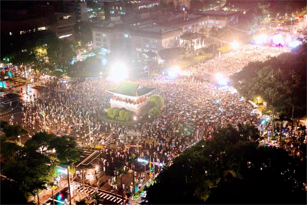 726大罷免「不同意」完封!陳慕義吐「暖心34字」惹哭全場:台灣人的骨氣
