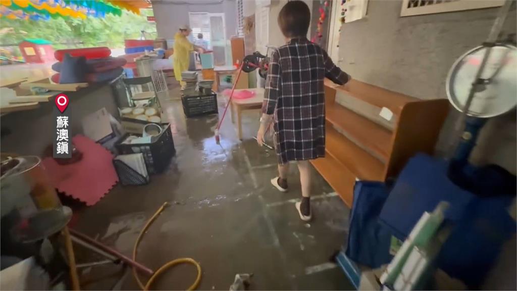 宜蘭武淵國小一樓校舍、桌椅全泡湯　　博愛幼兒園慘淹損失近百萬