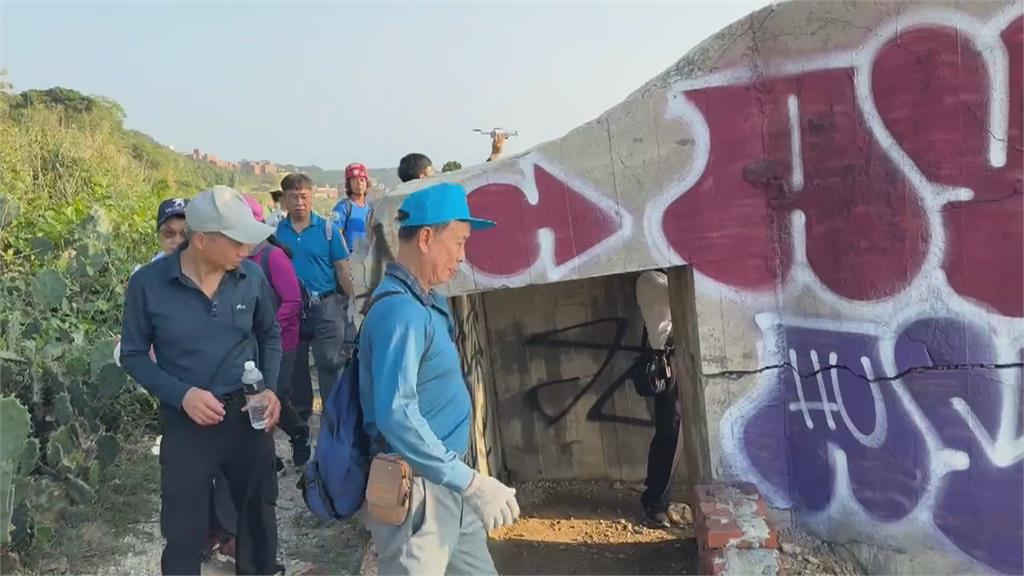 打卡熱點!柴山廢棄軍事碉堡遭塗鴉 自管處派員勘查、警循監視器抓人