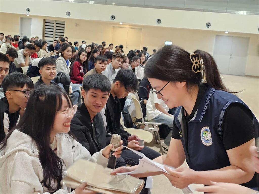 移民署前進弘光科大 破解詐騙及人口販運真相