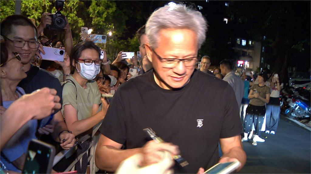黃仁勳閃電訪台! 幫張忠謀補過生日 與魏哲家餐敘