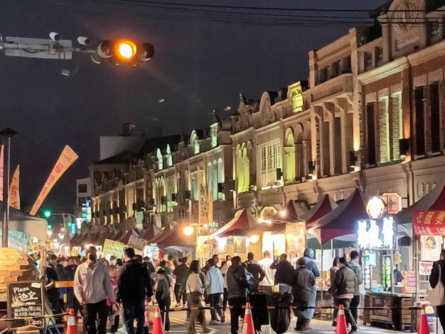 快新聞/年貨大街不只台北有!「這縣市」狂吸28萬人次參觀 營業金額曝光