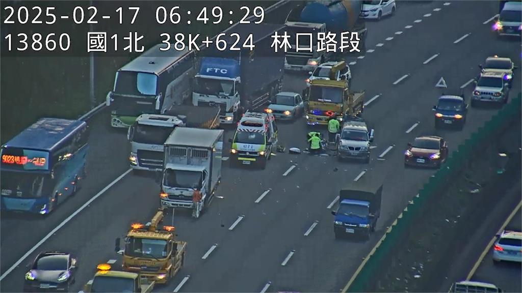 快新聞/上班塞爆!國1林口段一度回堵8公里 駕駛疑查看故障車輛遭撞死