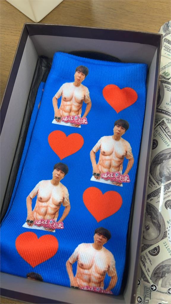 《姊妹亮起來》嚴立婷生日禮收「梁赫群醜bubu」！回這要丟掉還是避邪？