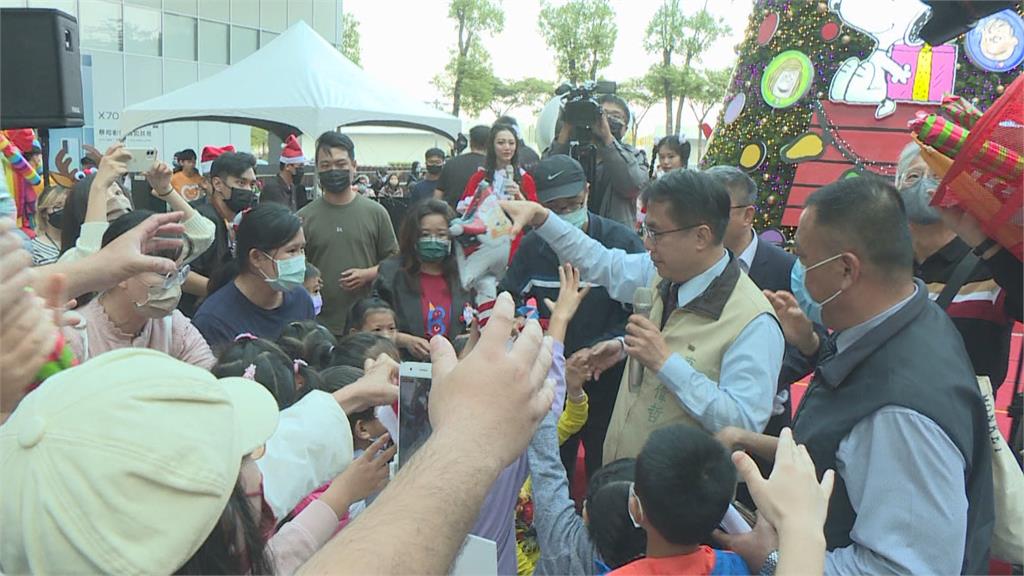 台南購物節登錄金破60億　市長黃偉哲化身耶誕老公公