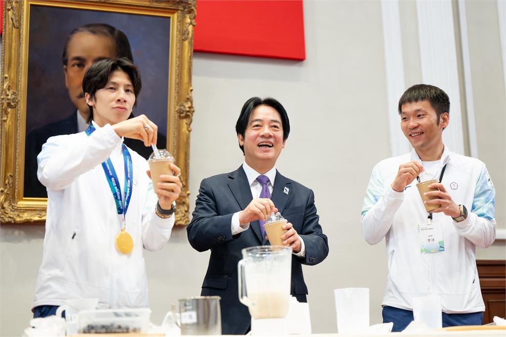 快新聞／亞運英雄進總統府！賴清德請吃台味點心　準備專屬拍貼機