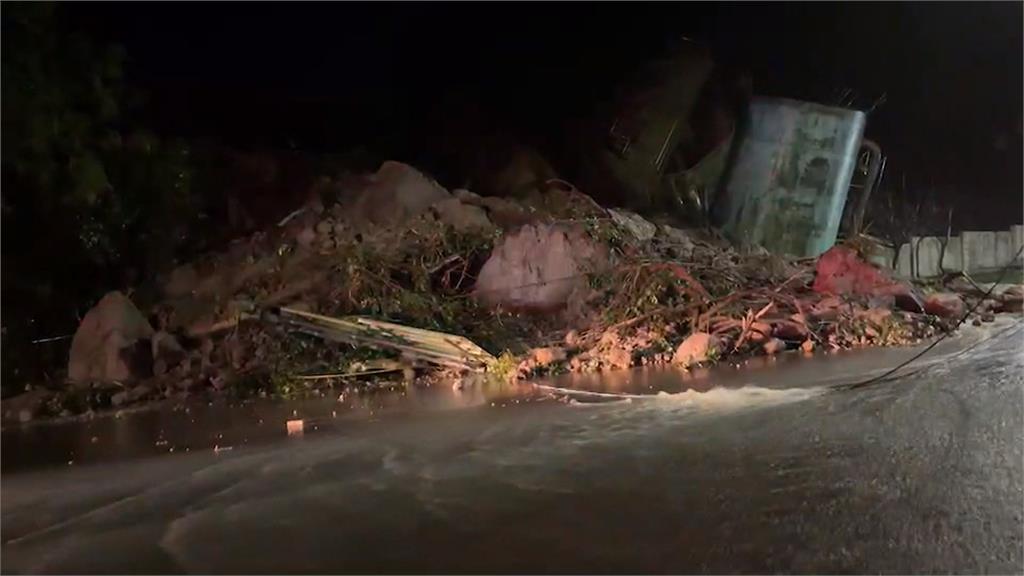 陽金公路坍方雙向封閉搶修中　台水３座儲水槽遭掩埋