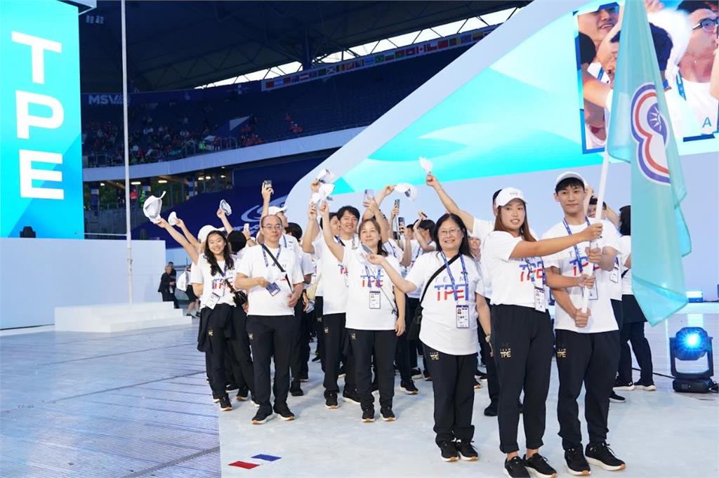 世大運(影)／萊茵魯爾世大運盛大開幕　台灣代表團91人興奮出席