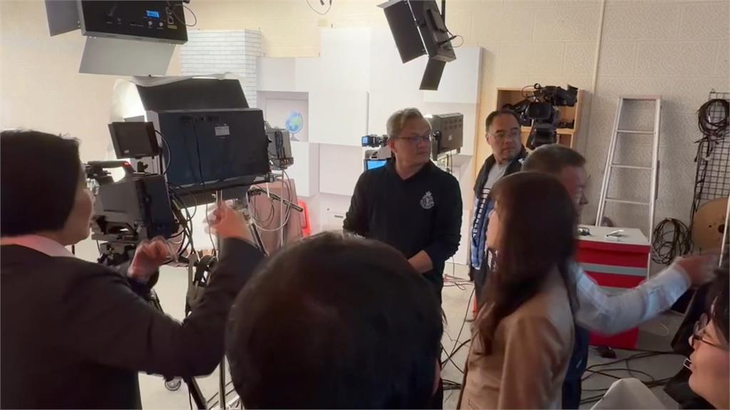 藍新竹縣長初選政見會 徐欣瑩怒控遭雜音干擾