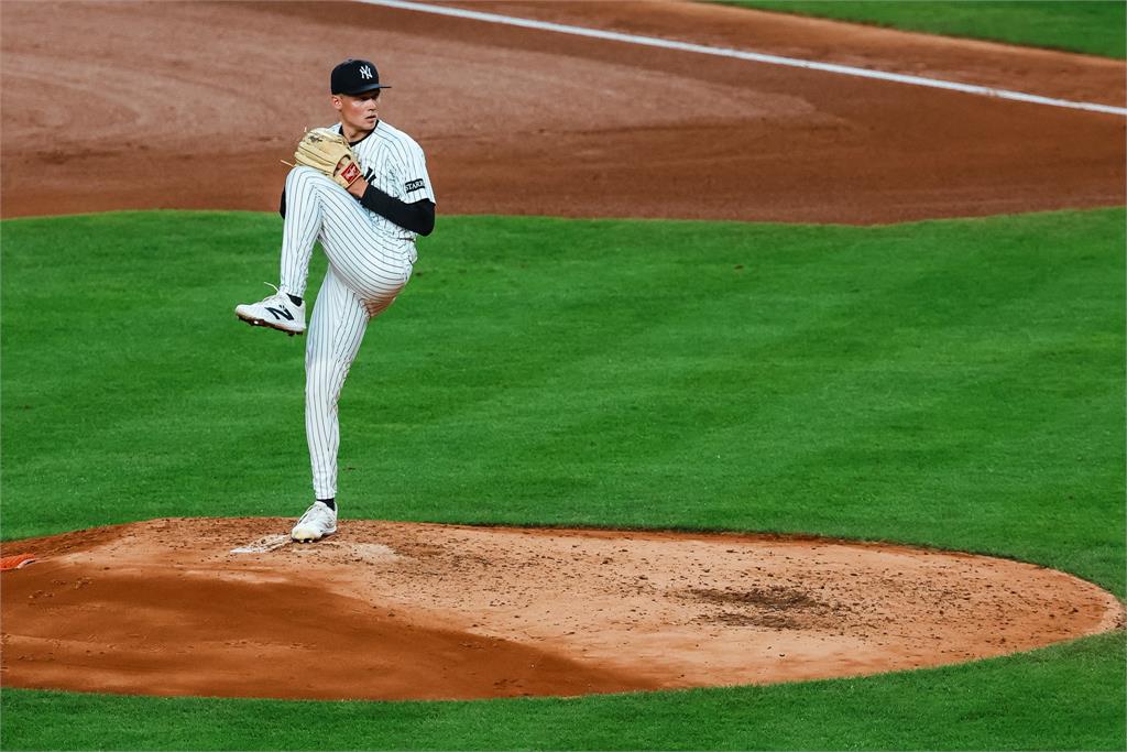 MLB(影)／法官訓話隊友聽話！布朗克斯轟炸機團隊4轟攻陷雙城奪勝