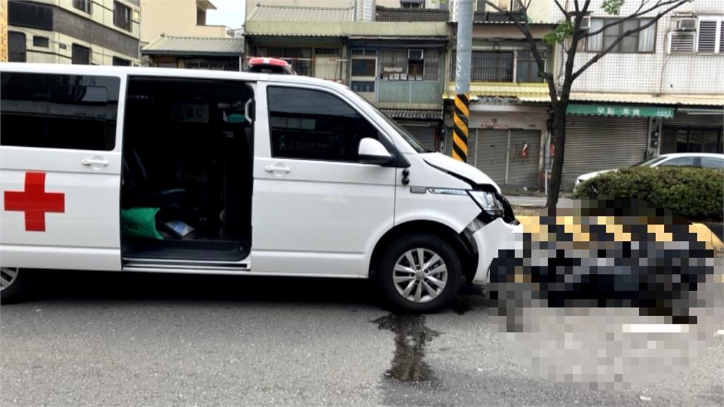 彰化執勤救護車路口撞機車 女騎士噴飛傷重送醫急救