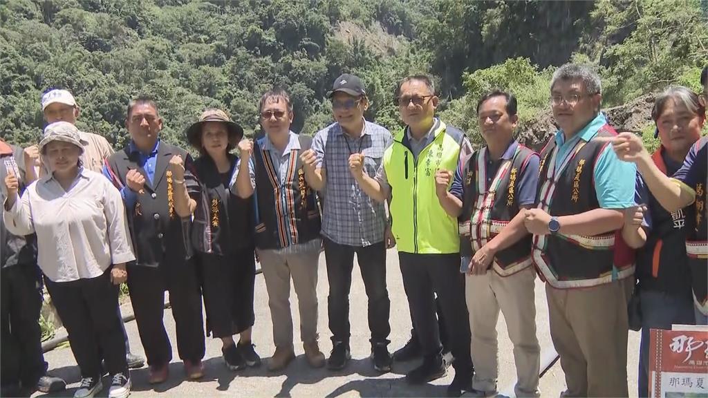 颱風、豪雨摧殘！高雄那瑪夏.茂林路斷　原民會主委曾智勇徒步勘災