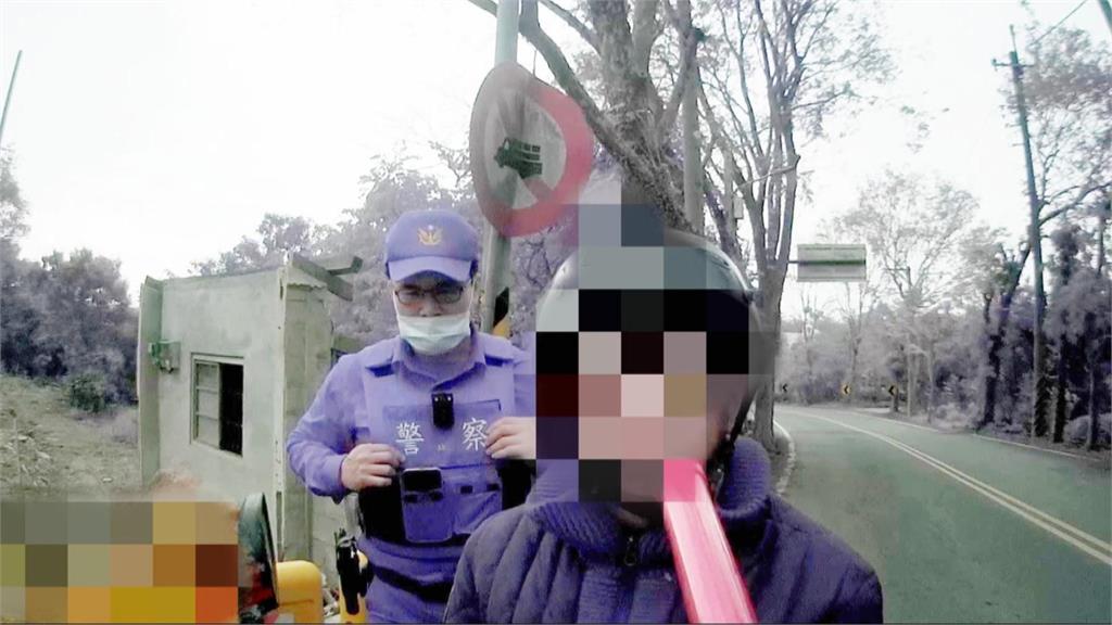 連警察都不敢相信! 男酒測值2.0竟還能騎車上路