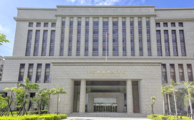 河濱公園深夜傳「伊啊聲」！他約15歲女友「女廁激戰」反被告…超慘結局曝