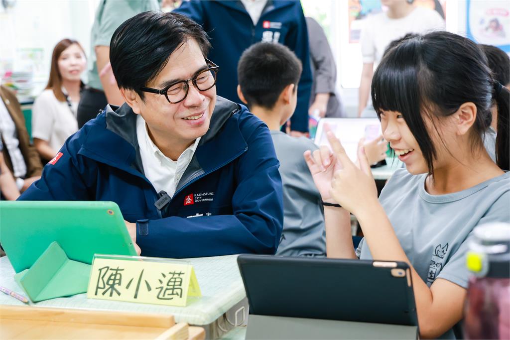 快新聞／南霸天94狂！陳其邁再獲近八成高雄市民肯定　交叉分析一查看傻