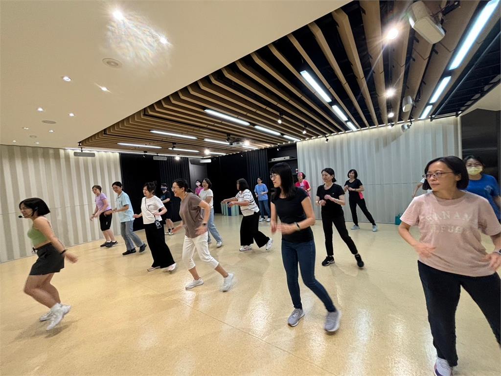 參加「美力運動計畫」變美麗!新北女性專屬運動課程