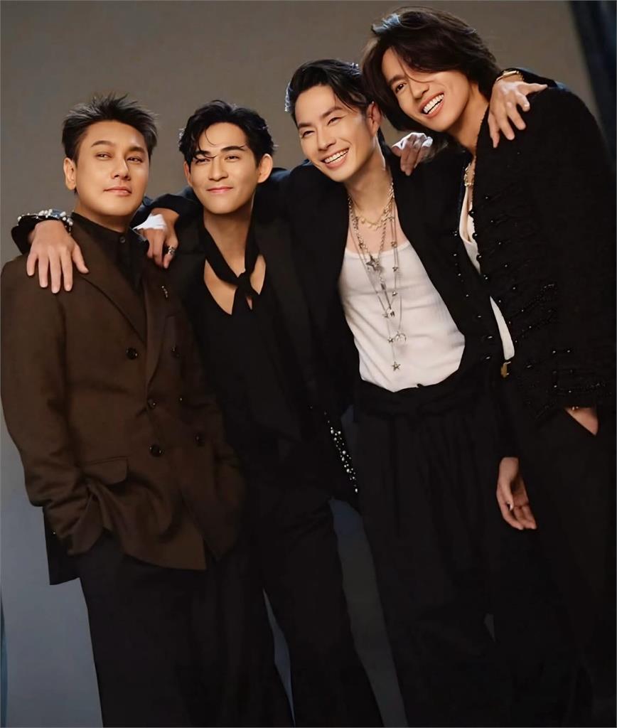 47歲朱孝天遭踢出F4「近況判若兩人」！直播「鬢髮花白太憔悴」粉嚇：老10歲