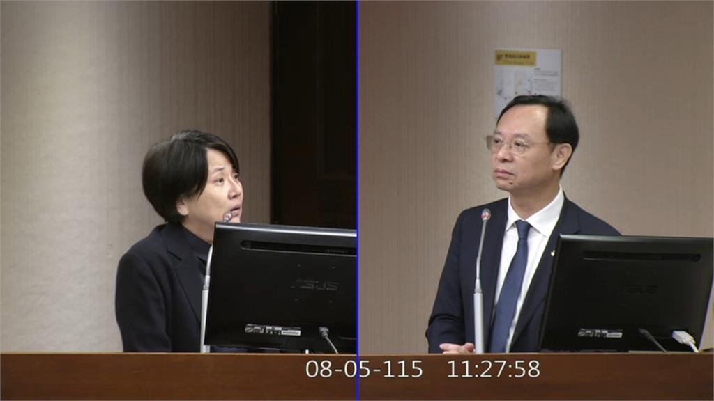 質詢無厘頭！許忠信秀飛行夾克.邱慧洳扯阿公　網友：浪費納稅人錢