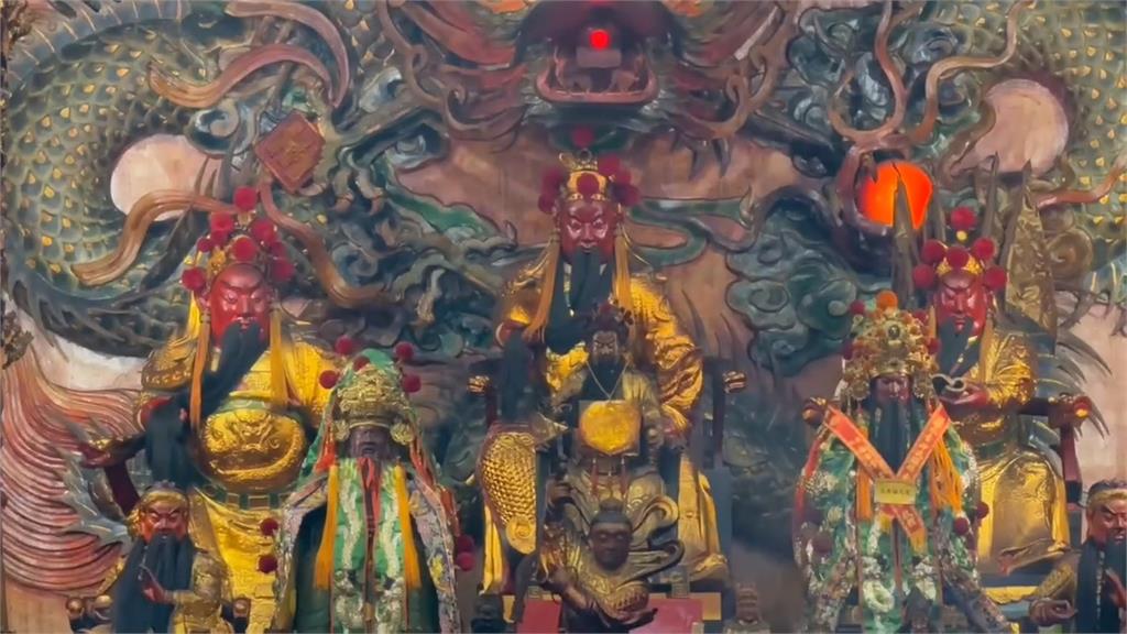 跨越15年的緣分! 花蓮新任分局長曾獲關公平安符