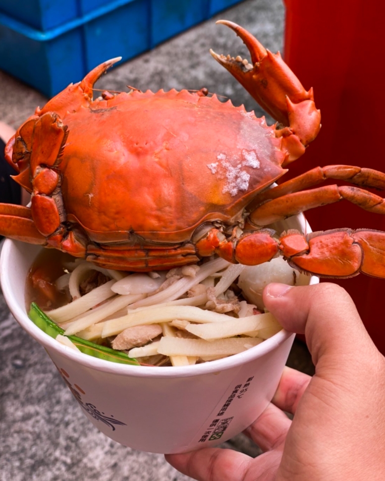 超豪邁「螃蟹飯湯」曝光　潘孟安大讚：東港迎王就是霸氣！