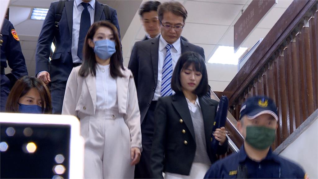 高虹安下令對電腦潑咖啡滅證? 網友狂做哏圖:揮啡煙滅